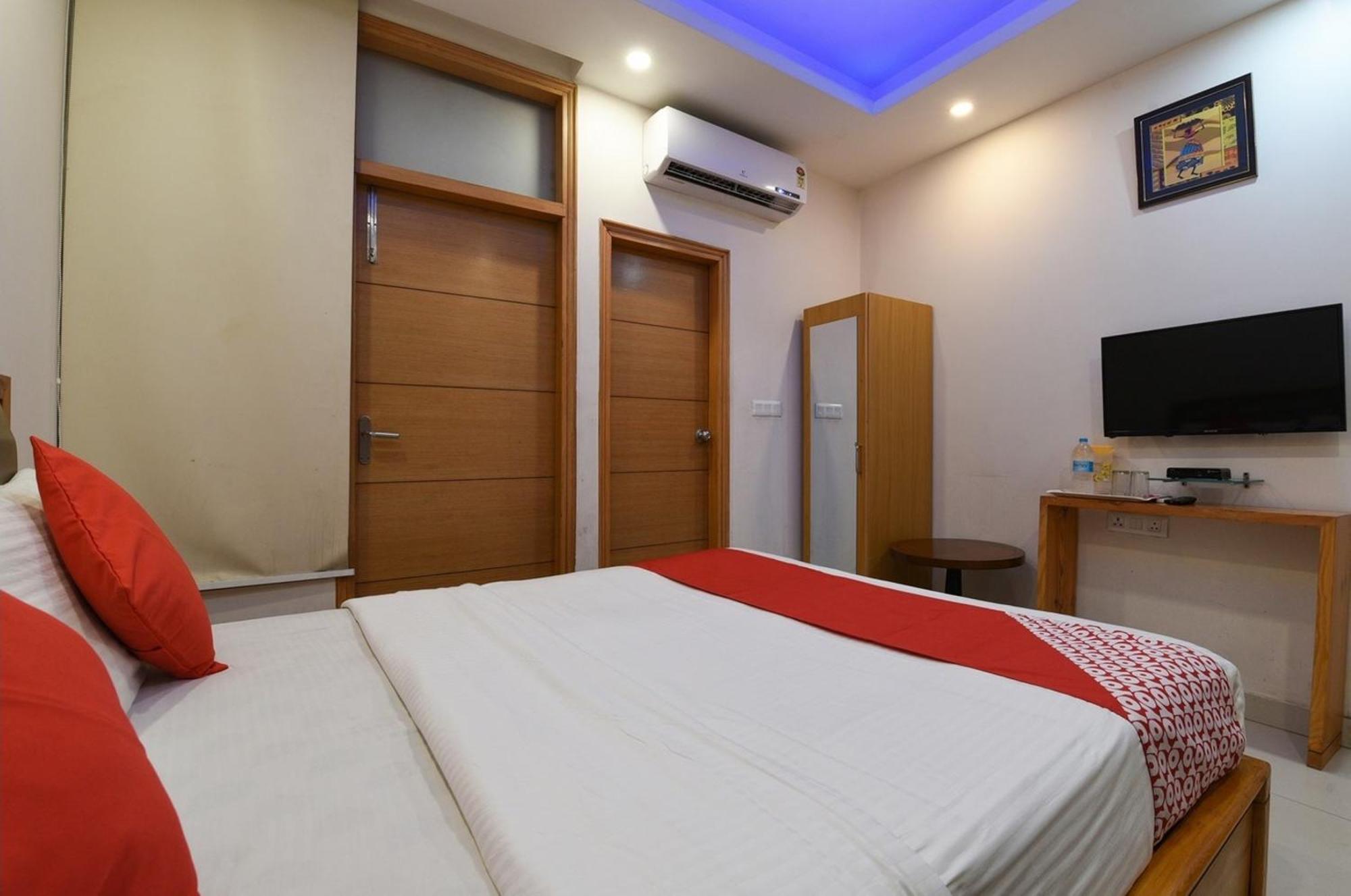 Airport Hotel Mahal Nowe Delhi Zewnętrze zdjęcie