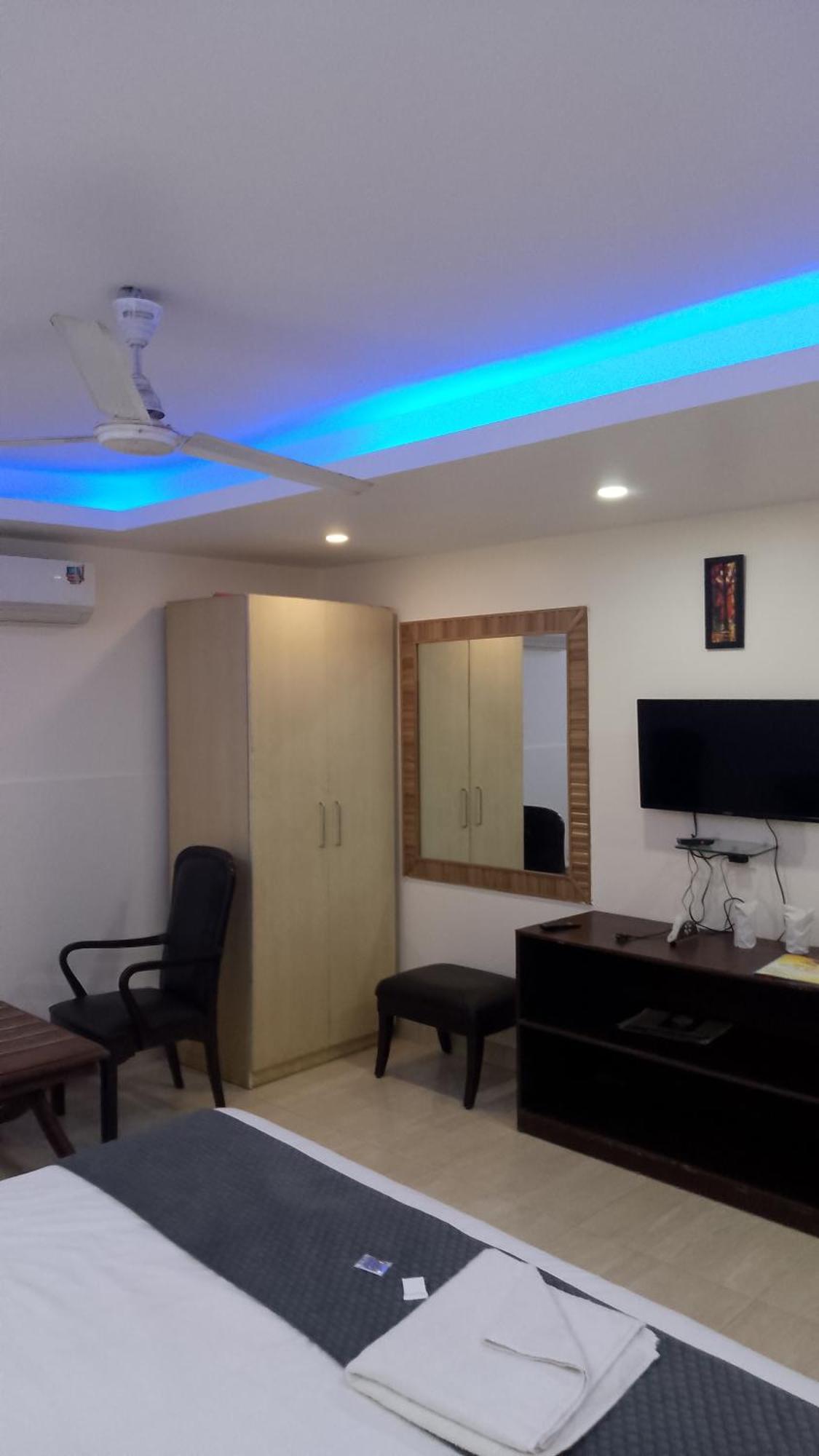 Airport Hotel Mahal Nowe Delhi Zewnętrze zdjęcie