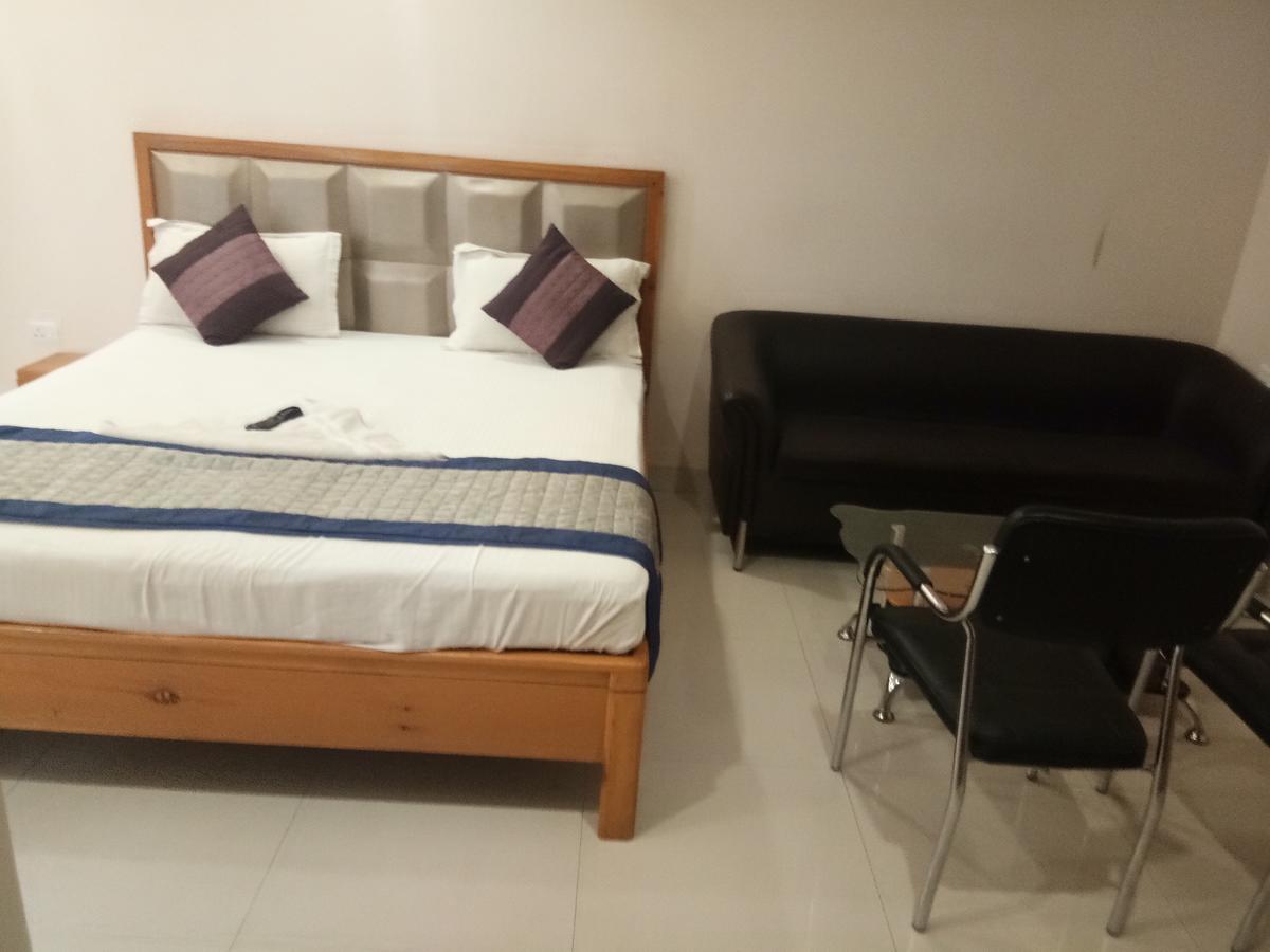 Airport Hotel Mahal Nowe Delhi Zewnętrze zdjęcie