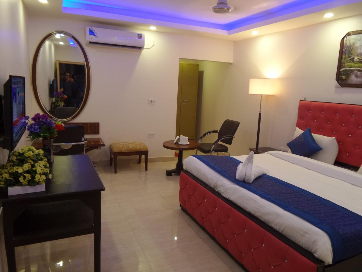 Airport Hotel Mahal Nowe Delhi Zewnętrze zdjęcie